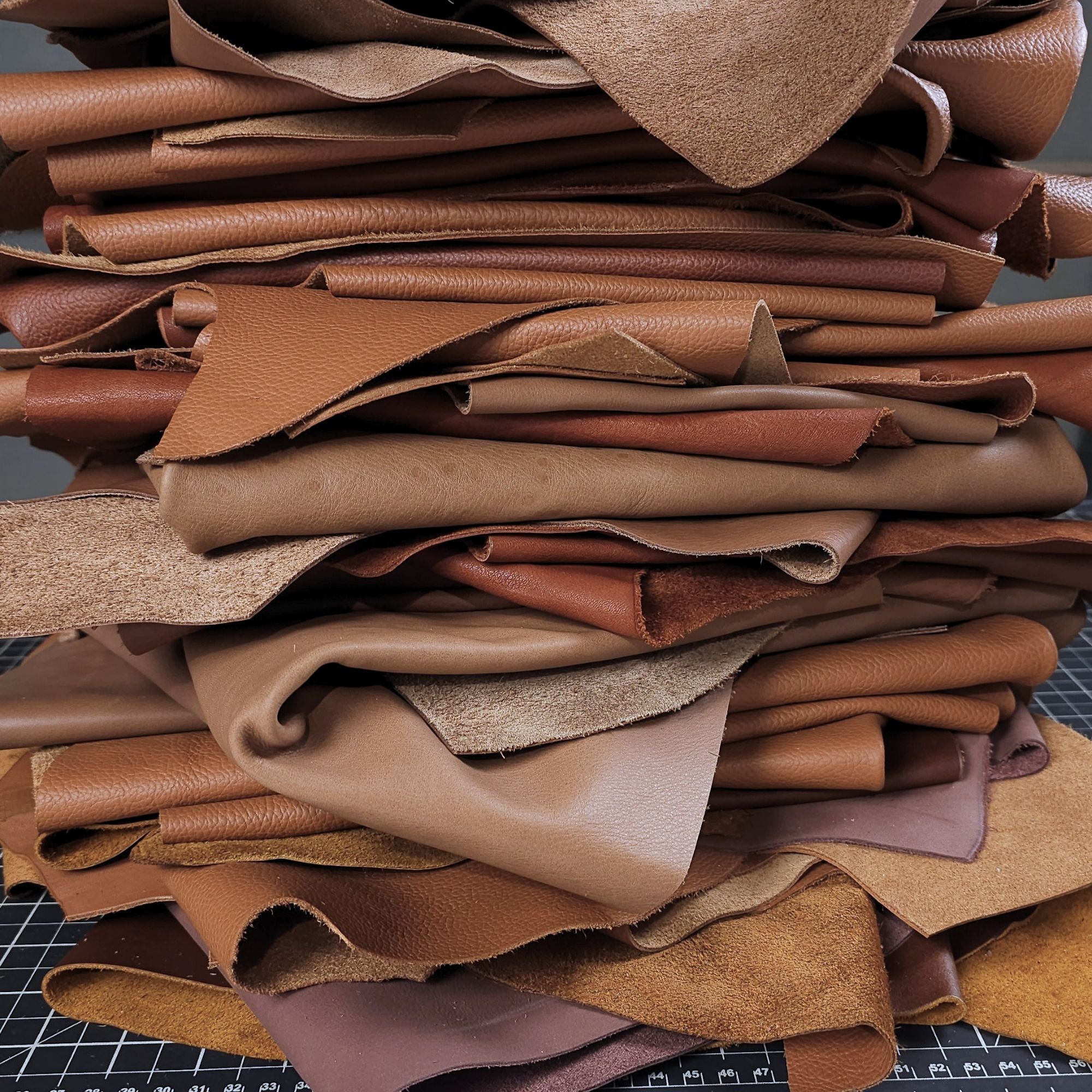 Assorted Brown Leather Pieces – 1–2 Sq Ft