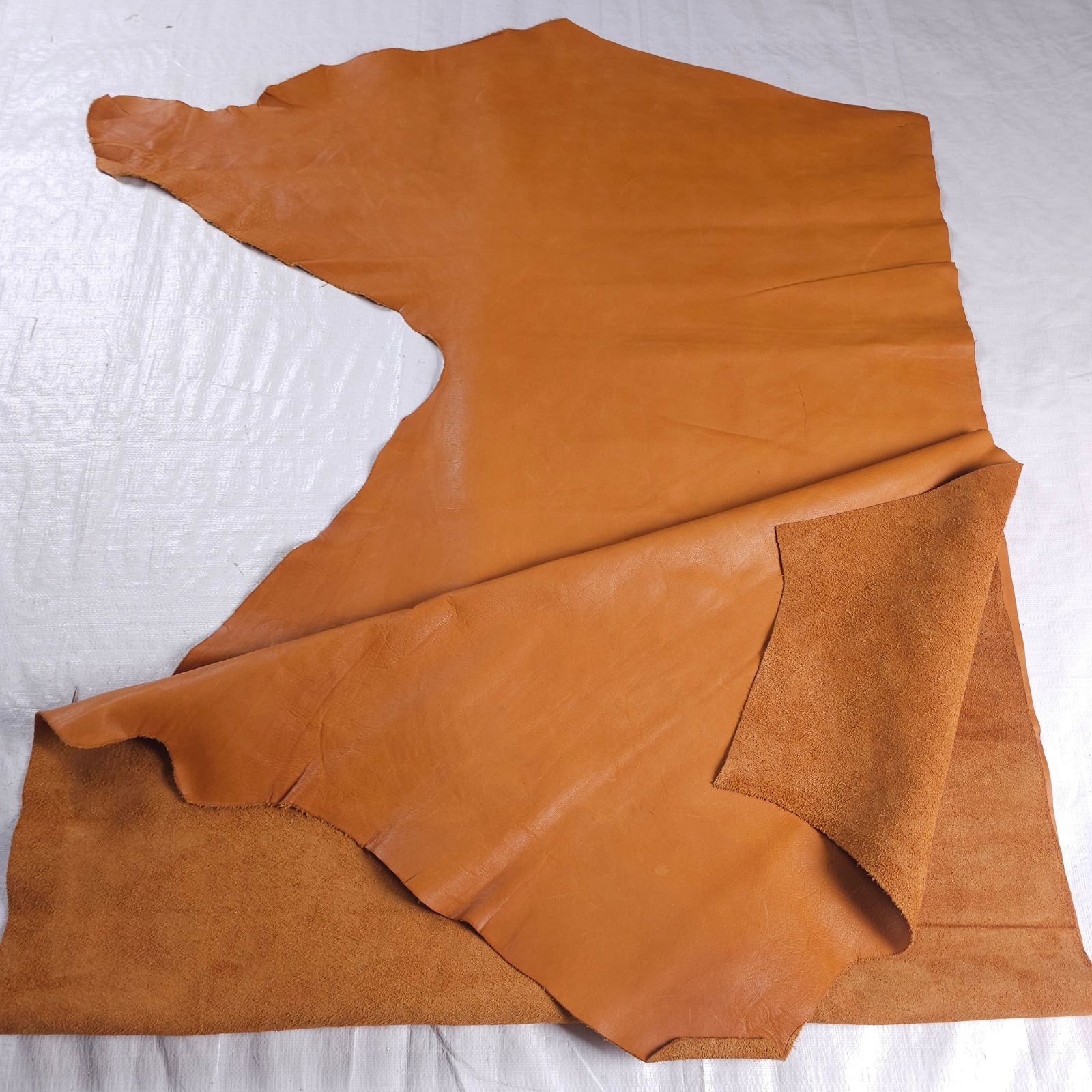 Saddle Tan veg-tan leather cut