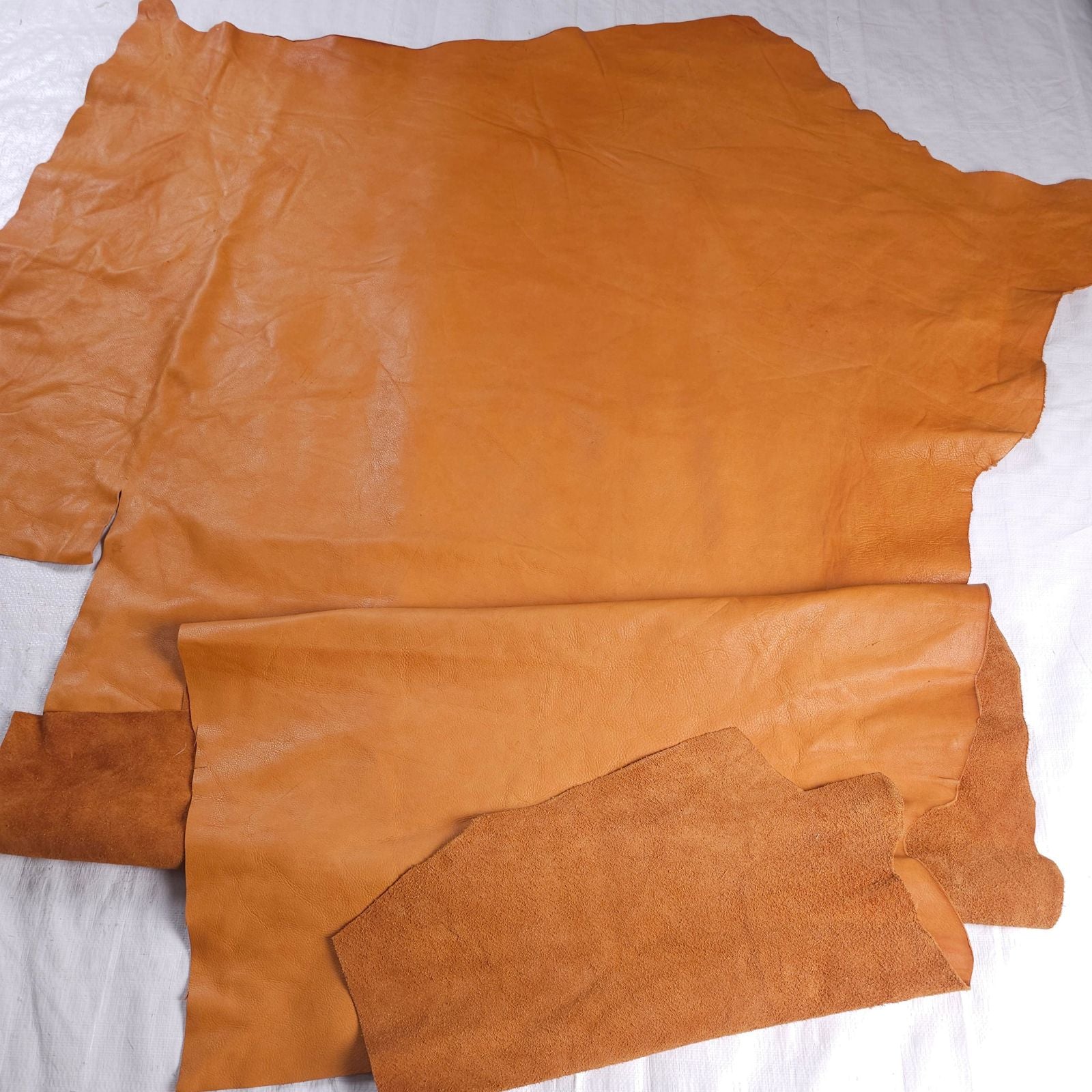 Saddle Tan veg leather cut