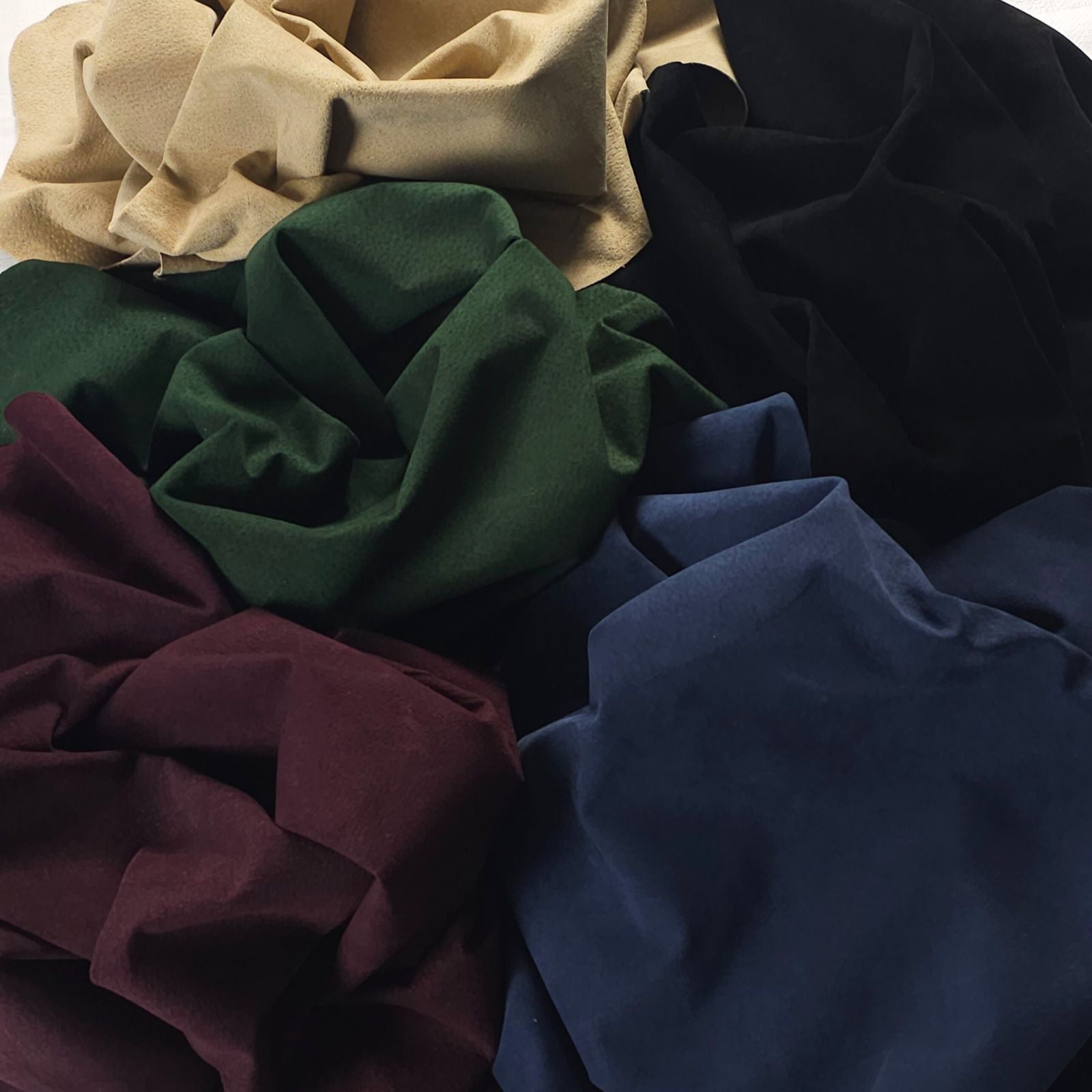 Pigskin suede lining 0.8 mm folded colour selection
